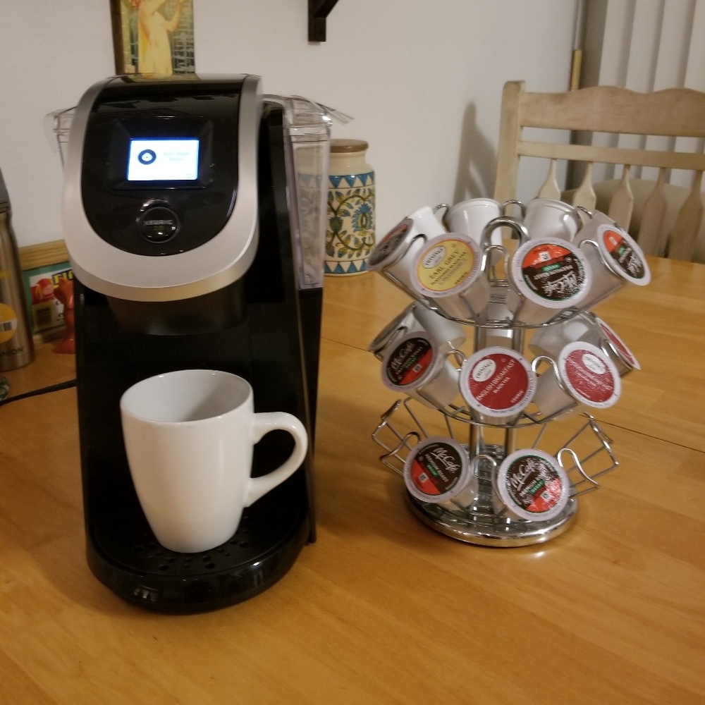 Keurig - K200 Single-Serve K-Cup Pod Coffee Maker